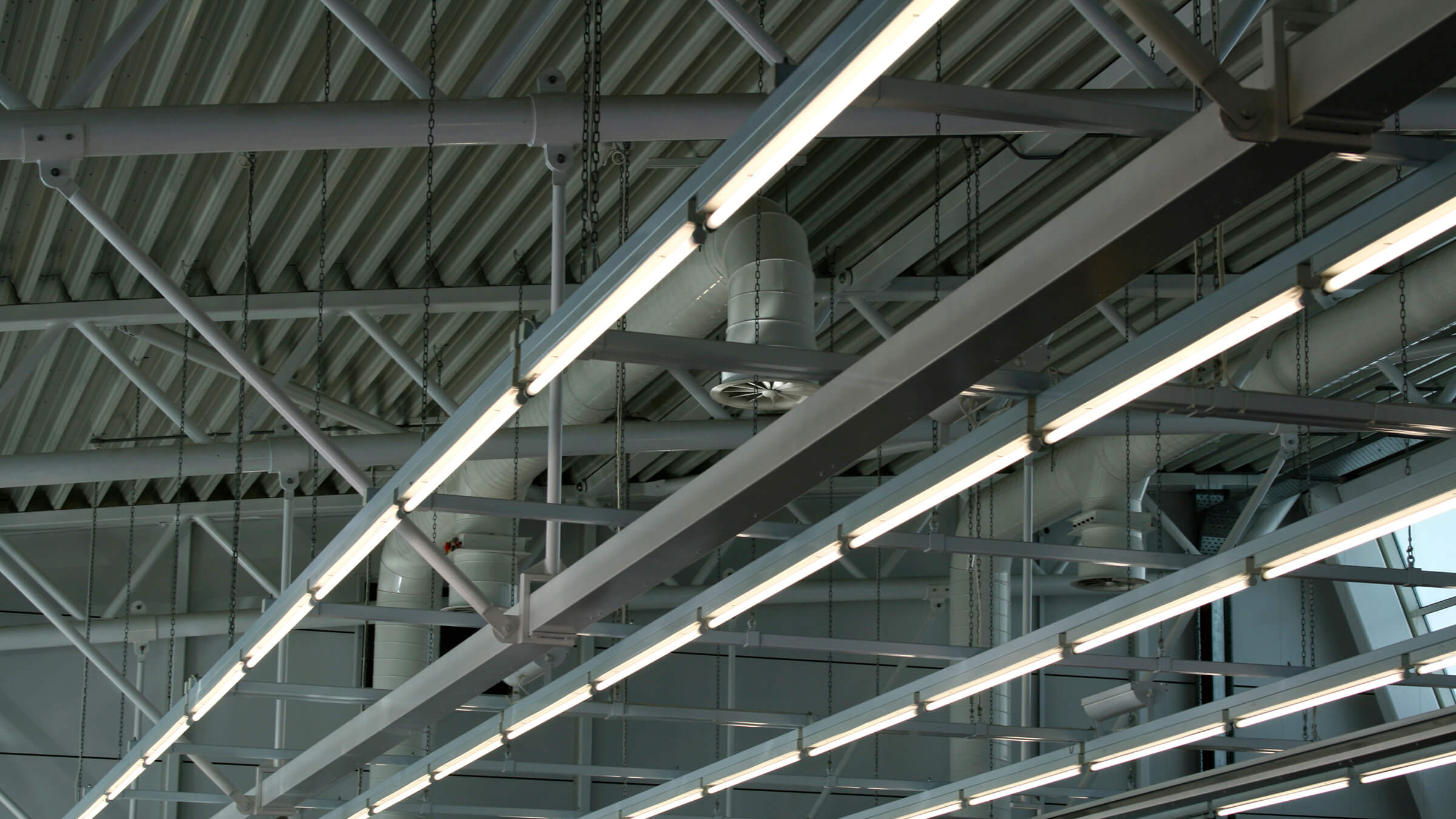 Evaluation of impacts on the high efficiency lighting market